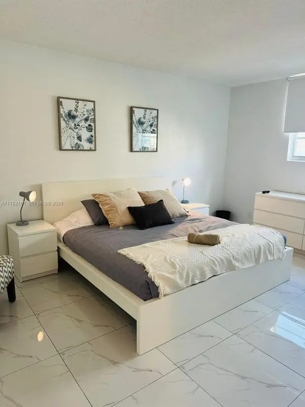 3901 S Ocean Drive #10G, Hollywood, FL 33019