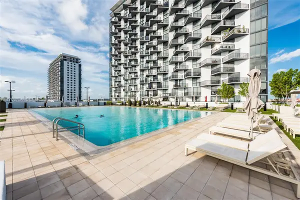 5252 NW 85th Avenue #511, Doral, FL 33166