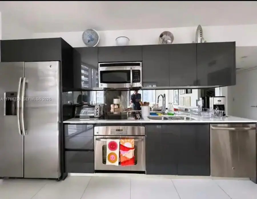 31 SE 6th Street #1601, Miami, FL 33131 - #3