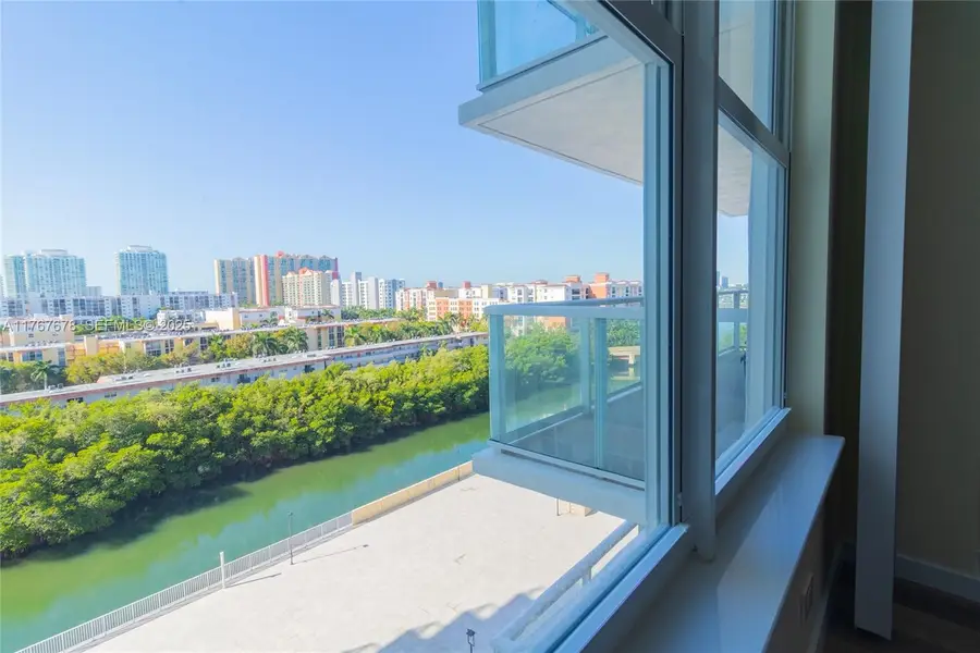 230 174th Street #1015, Sunny Isles Beach, FL 33160 - #3