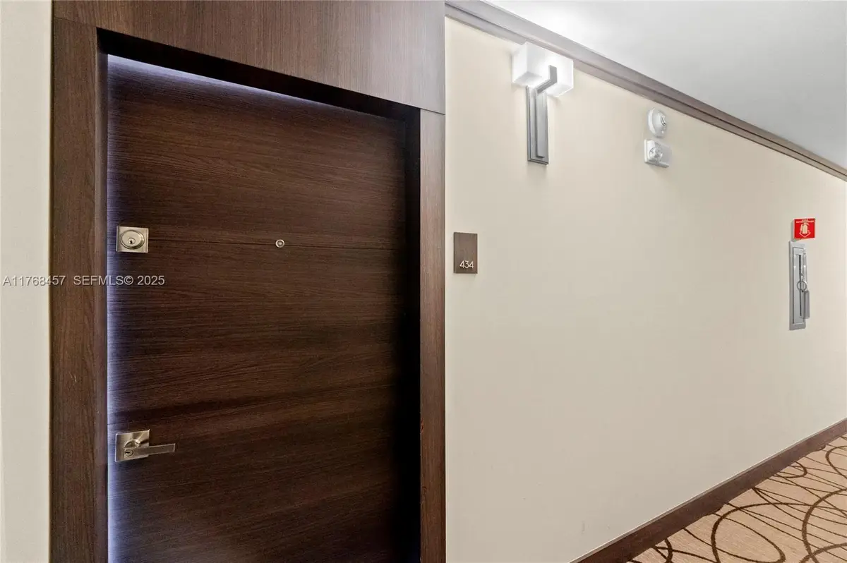 20505 E Country Club Drive #434, Aventura, FL 33180 - #1