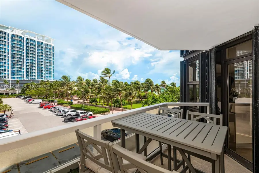 6423 Collins Avenue #309, Miami Beach, FL 33141 - #2