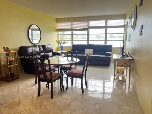 18555 NE 14th Avenue #516, Miami, FL 33179