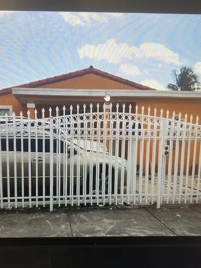 240 E 39th Street, Hialeah, FL 33013 - #1