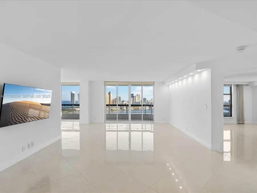 3530 Mystic Pointe Drive #3310 (LPH10), Aventura, FL 33180 - #2