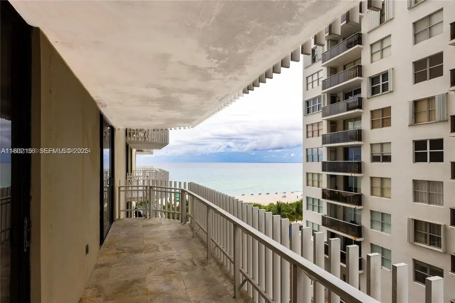 6061 Collins Avenue #7D, Miami Beach, FL 33140 - #2