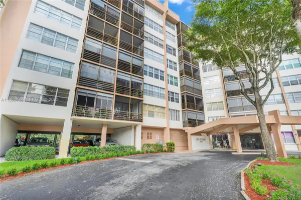 1400 Saint Charles Place #L4, Pembroke Pines, FL 33026