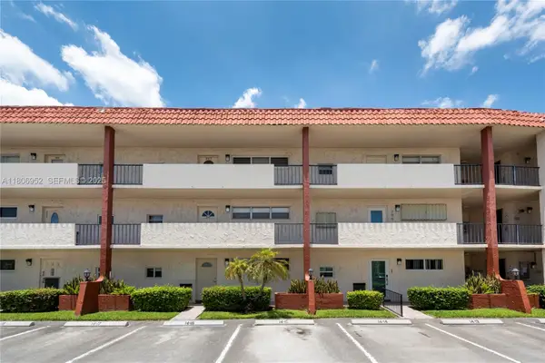 9823 S Hollybrook Lake Drive #105, Pembroke Pines, FL 33025