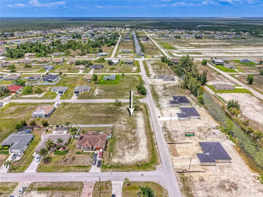 1104 NE 40th Street, Cape Coral, FL 33914 - #2