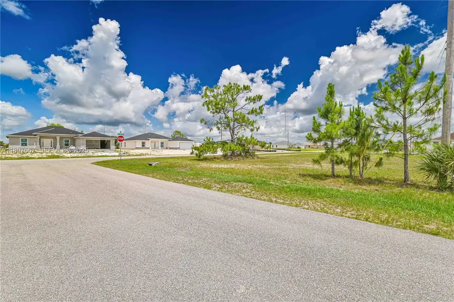 1104 NE 40th Street, Cape Coral, FL 33914 - #3