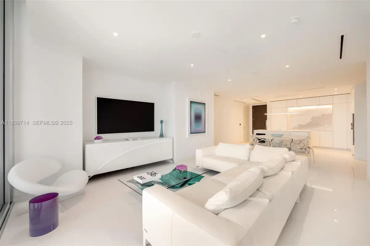 300 Biscayne Blvd Way #5205W, Miami, FL 33131 - #1