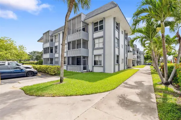 6705 NW 169th Street #C310, Hialeah, FL 33015