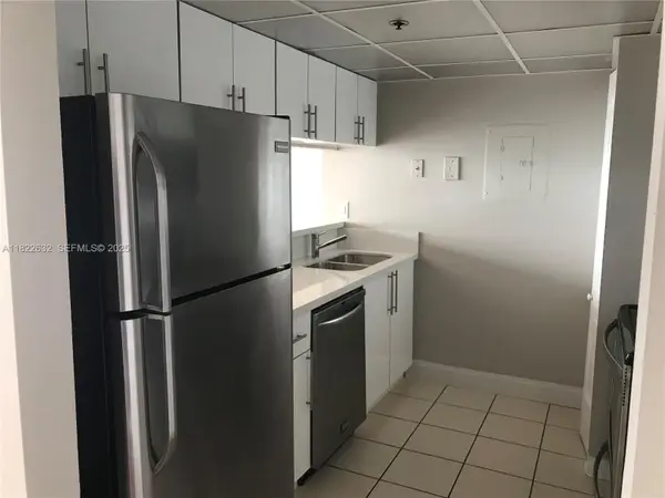 7601 E Treasure Drive #2114, North Bay Village, FL 33141