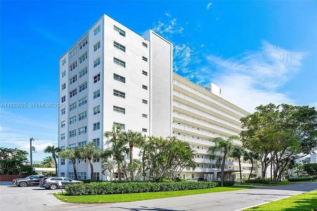 2555 NE 11th Street #509, Fort Lauderdale, FL 33304 - #1