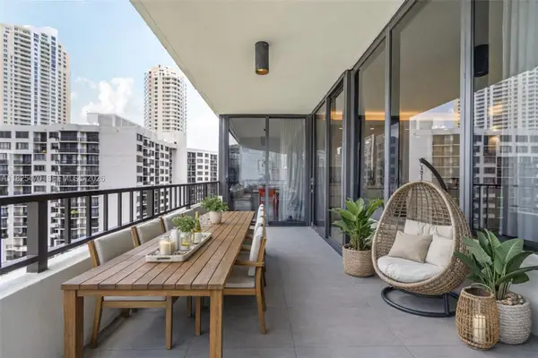 520 Brickell Key Drive #A1421, Miami, FL 33131
