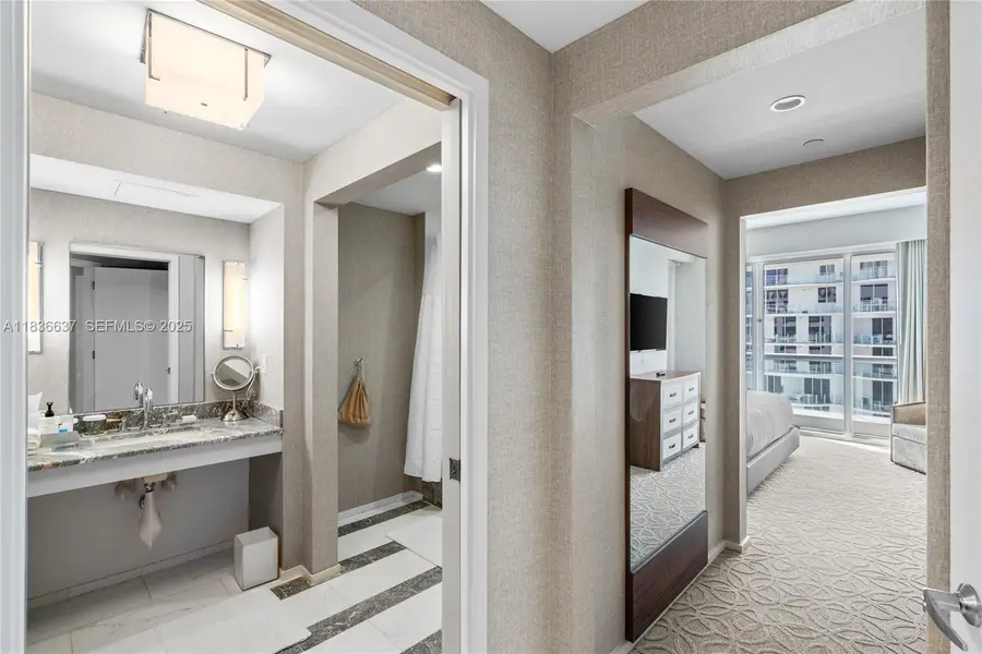551 N Fort Lauderdale Beach Boulevard #R2205, Fort Lauderdale, FL 33304 - #3