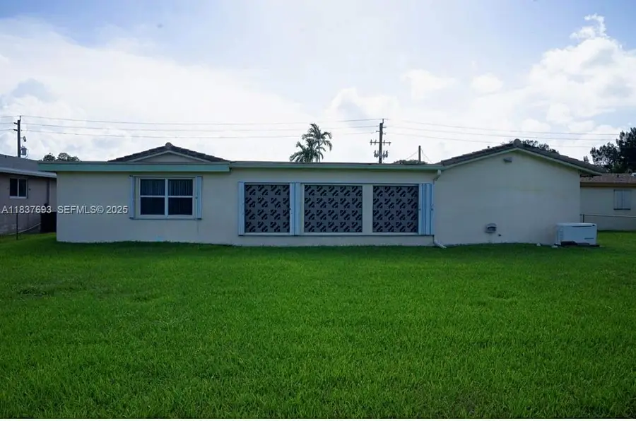 2930 NW 24th Avenue, Oakland Park, FL 33311 - #3