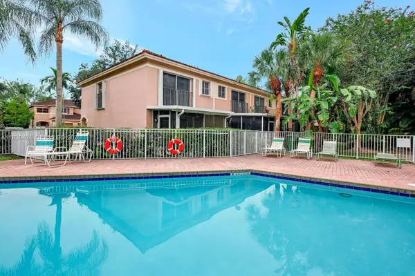 9715 NW 23rd Court, Pembroke Pines, FL 33024