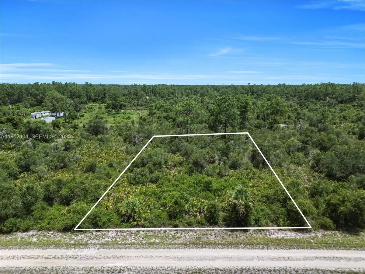 4222 E 29th Street, Alva, FL 33920 - #1