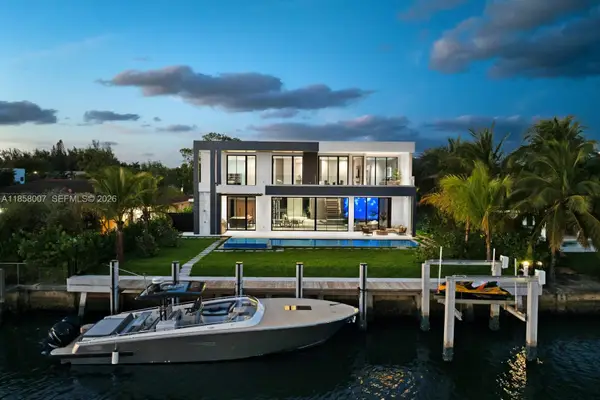 493 Holiday Drive, Hallandale Beach, FL 33009