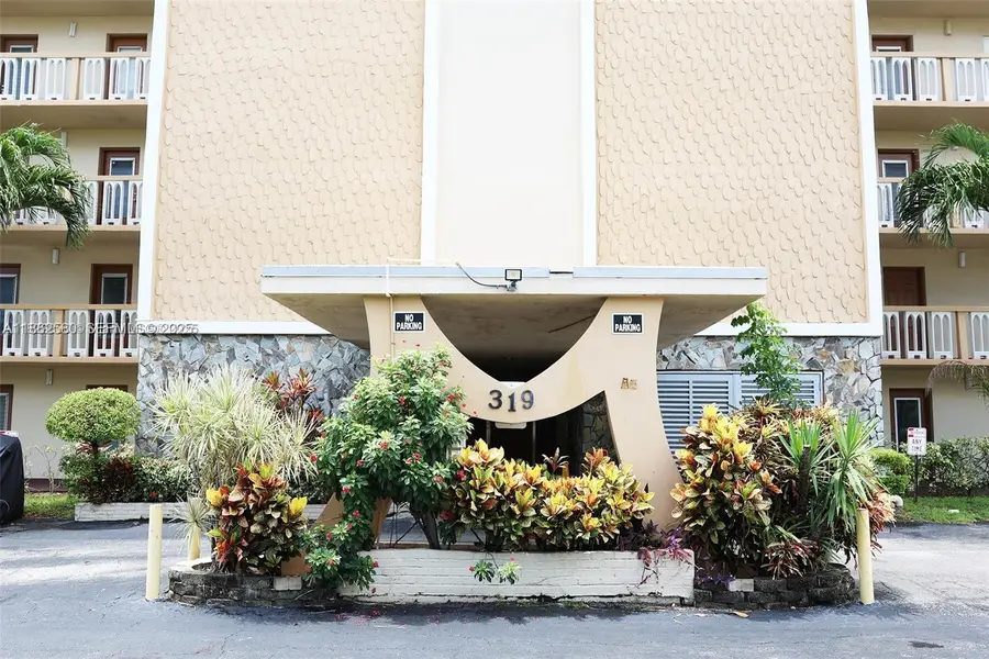 319 NE 14th Avenue #505, Hallandale Beach, FL 33009 - #3
