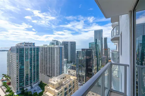 1060 Brickell Avenue #3601, Miami, FL 33131