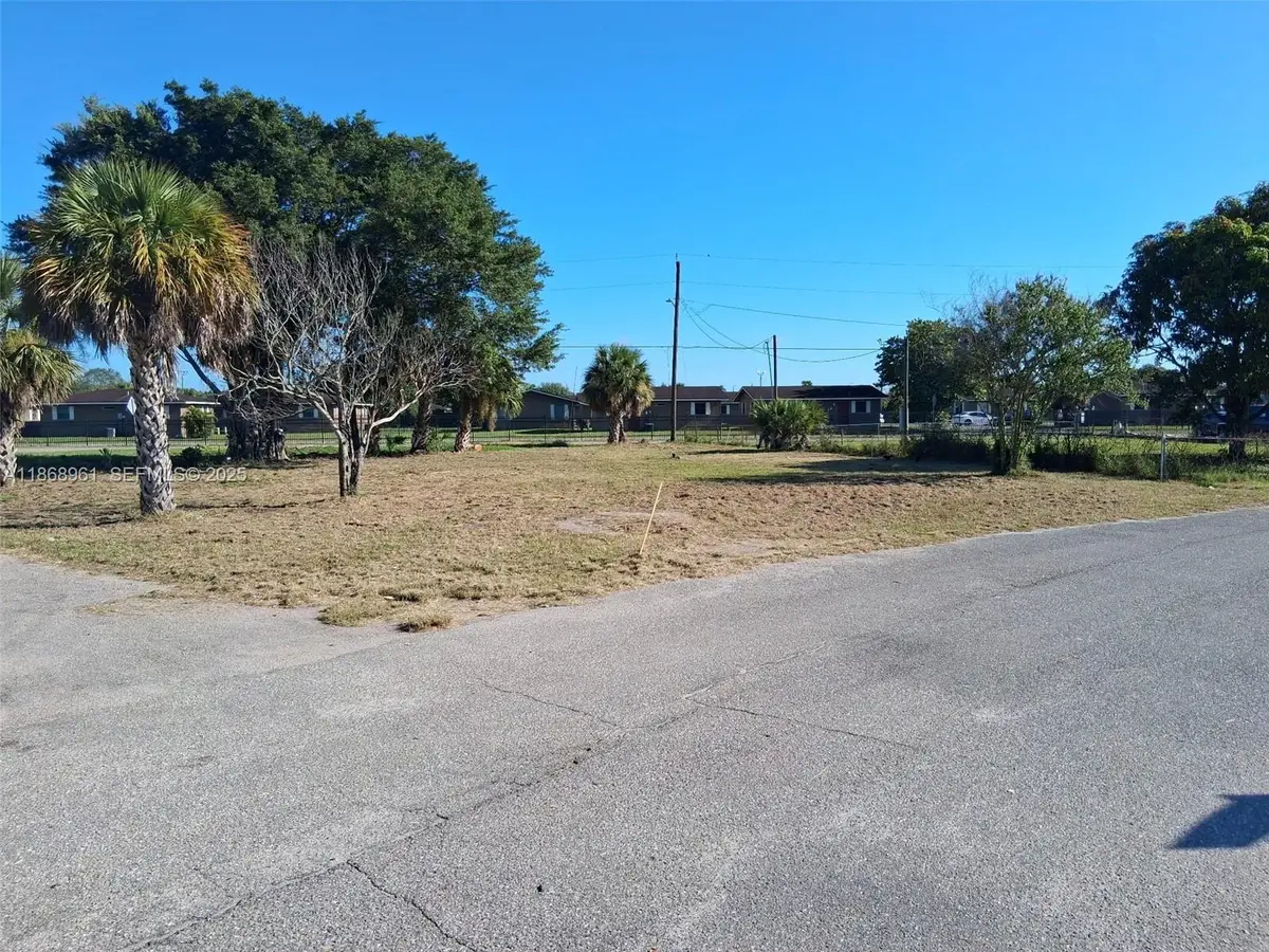 919 Virginia Avenue, Clewiston, FL 33440 - #1