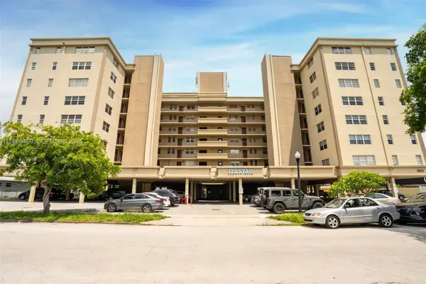 1811 Jefferson Street #601, Hollywood, FL 33020