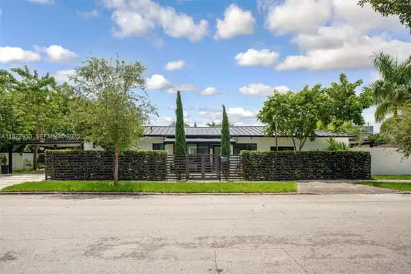 2484 SW 25th Street, Miami, FL 33133
