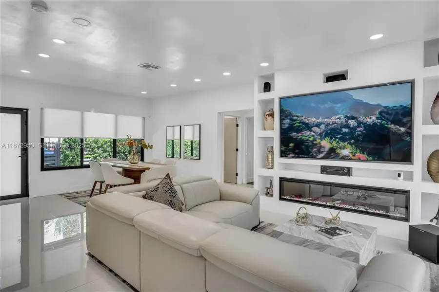 2484 SW 25th Street, Miami, FL 33133 - #3