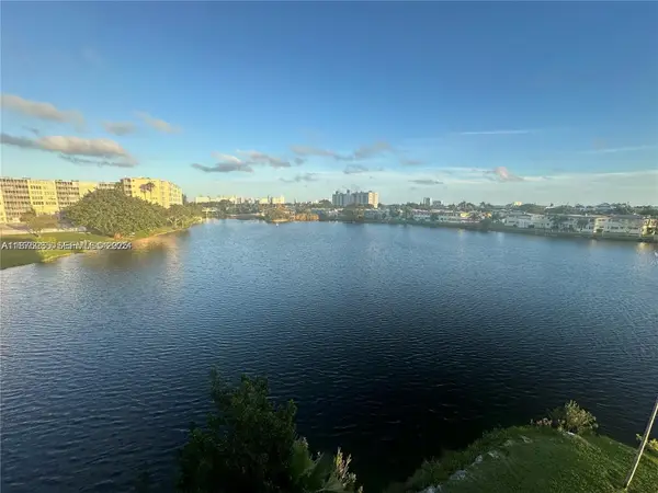 1670 NE 191st Street #315-3, Miami, FL 33179