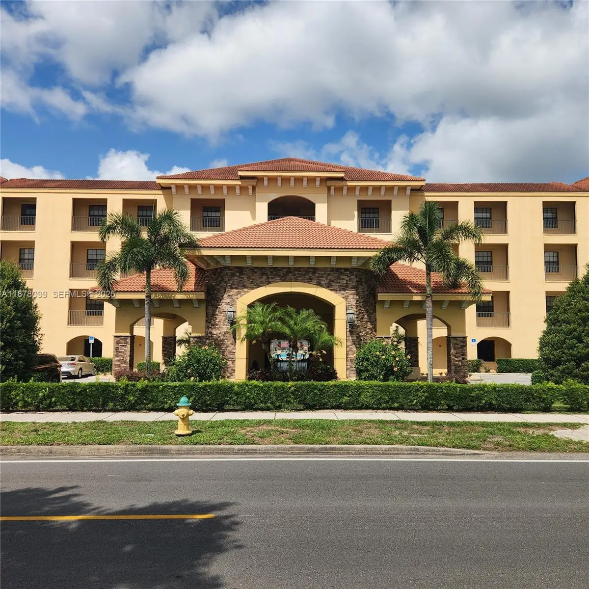 2351 Lakeview Drive #114, Sebring, FL 33875 - #1