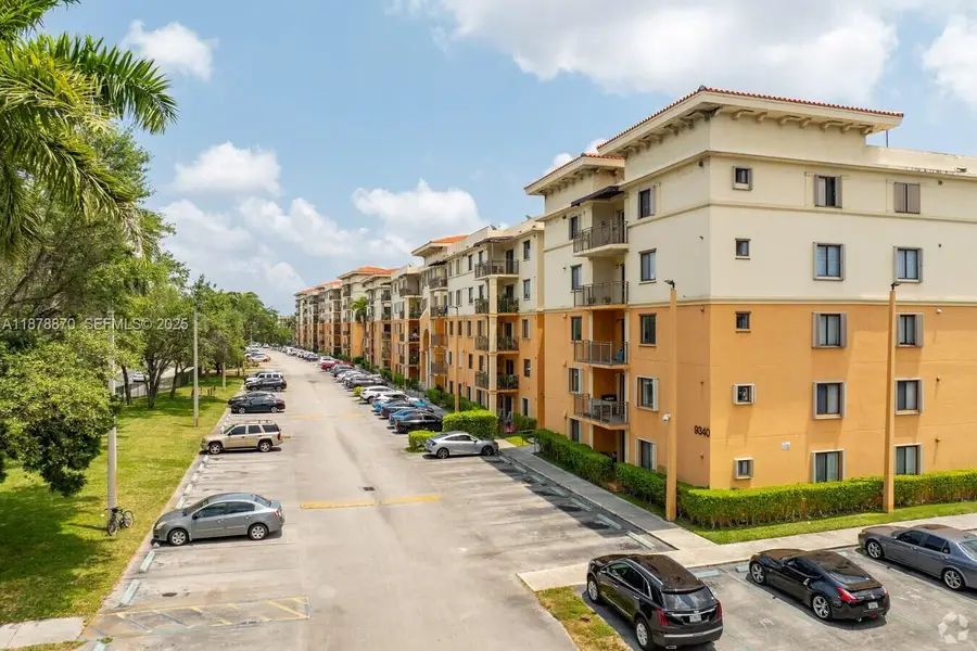 9340 Fontainebleau Boulevard #W206, Miami, FL 33172 - #2