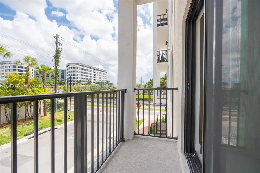8001 NW 41st Street #F-208, Doral, FL 33166 - #2