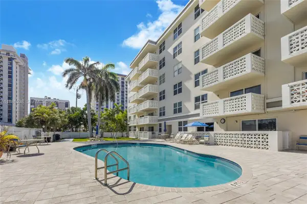 1901 S Ocean Drive #303, Hollywood, FL 33019