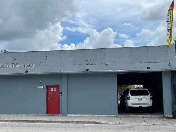 Address Withheld By Seller, Miami, FL 33142