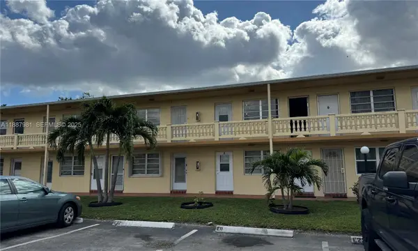 160 NE 203rd Terrace #E31, Miami Gardens, FL 33179
