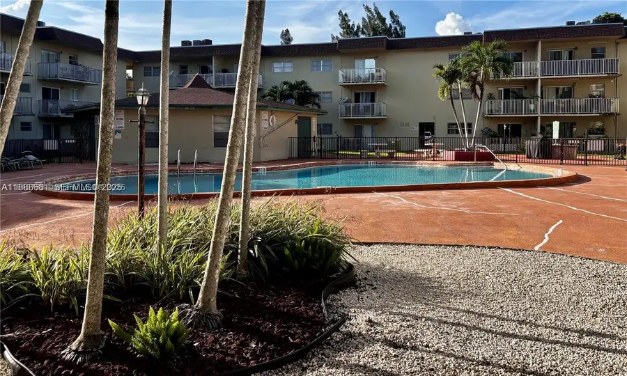 7505 SW 82nd Street #318, Miami, FL 33143 - #3