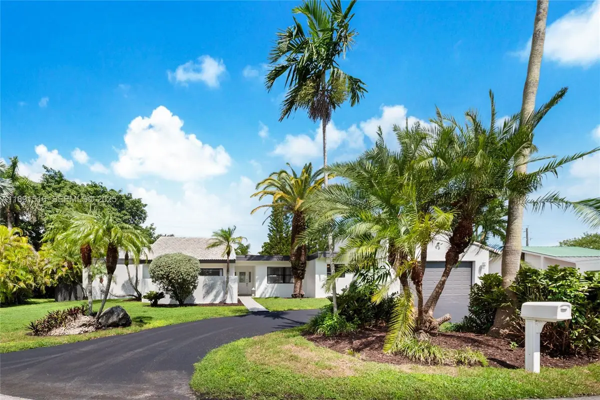 8345 SW 168th Terrace, Palmetto Bay, FL 33157 - #1