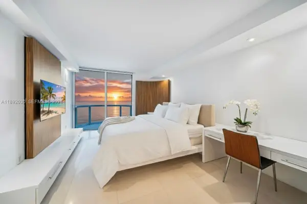 6365 Collins Avenue #2901, Miami Beach, FL 33141