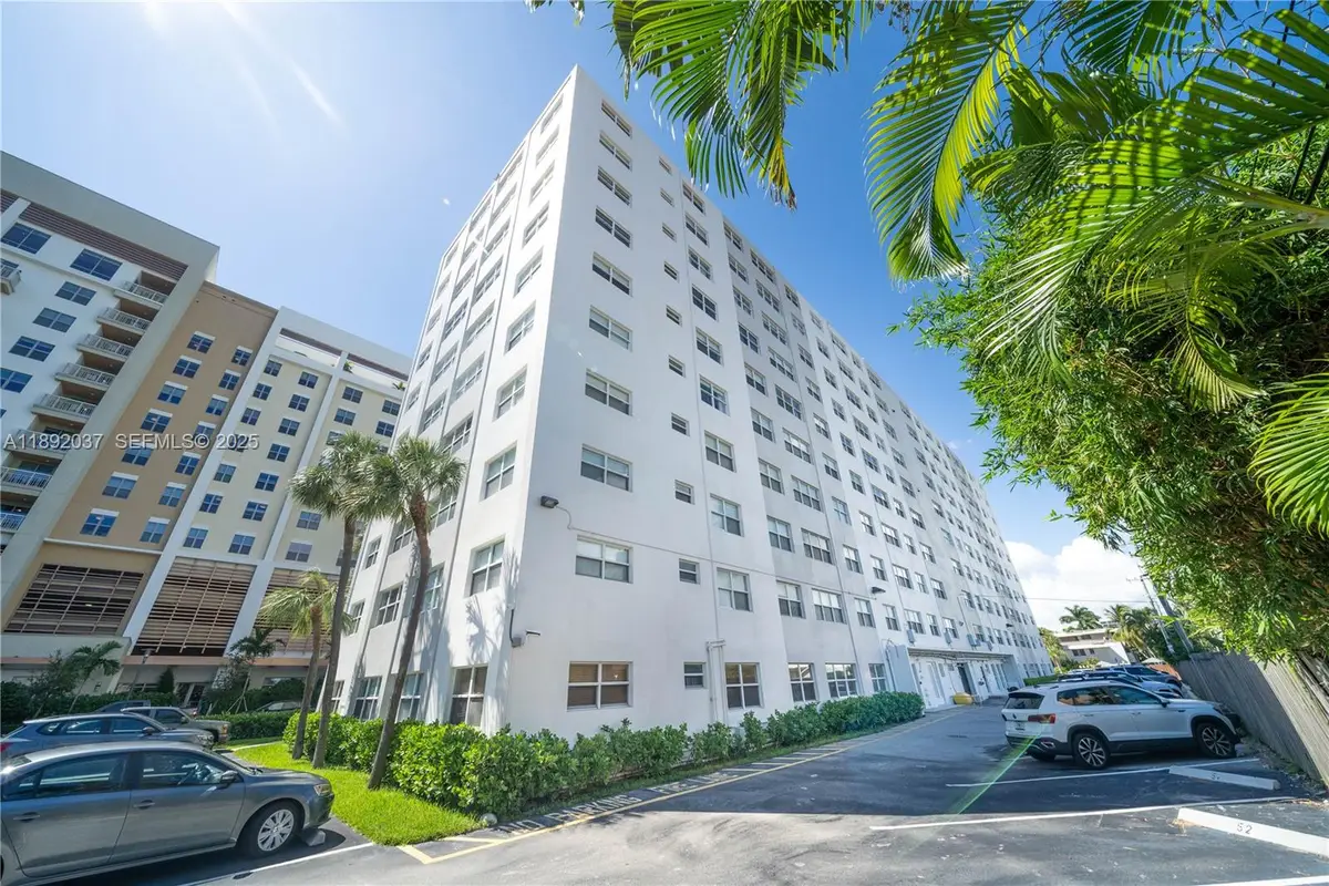2555 NE 11th Street #310, Fort Lauderdale, FL 33304 - #1