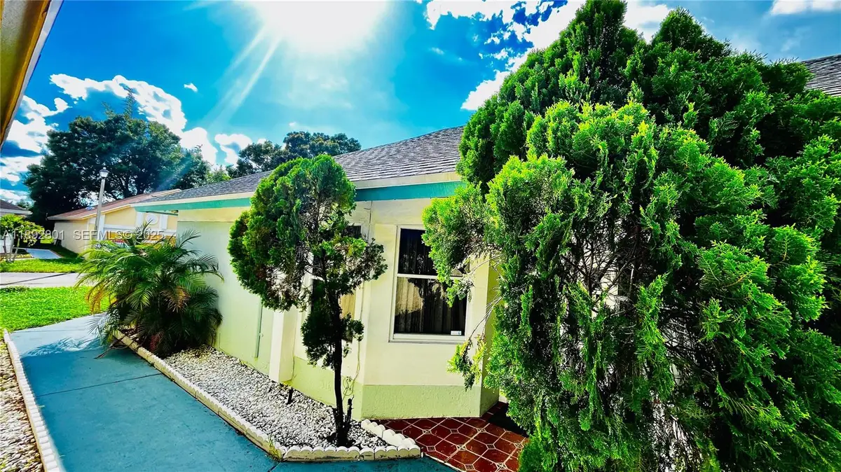 Address Withheld By Seller, North Lauderdale, FL 33068 - #1