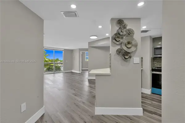 5880 Collins Avenue #403, Miami Beach, FL 33140
