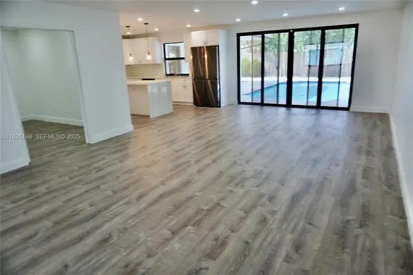 7321 Allen Drive, Hollywood, FL 33024