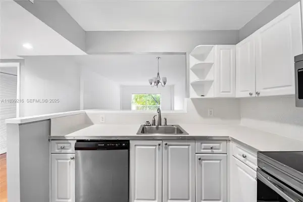1455 N Treasure Drive #3K, North Bay Village, FL 33141