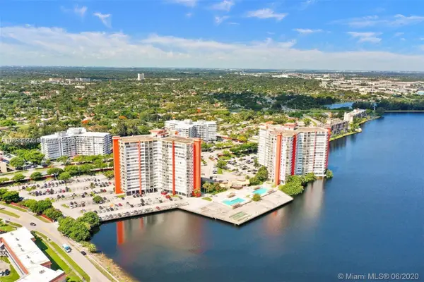 1351 NE Miami Gardens Drive #1404E, Miami, FL 33179