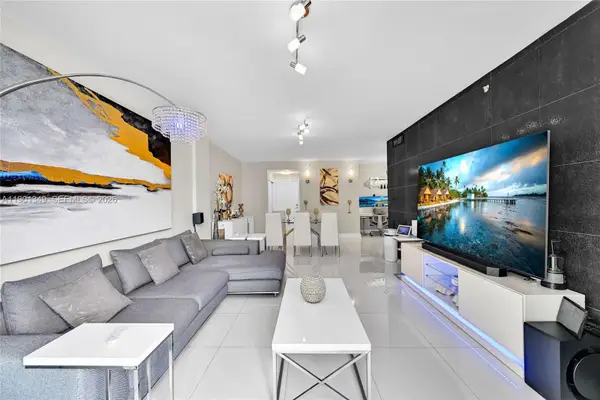 3001 S Ocean Drive #1513, Hollywood, FL 33019
