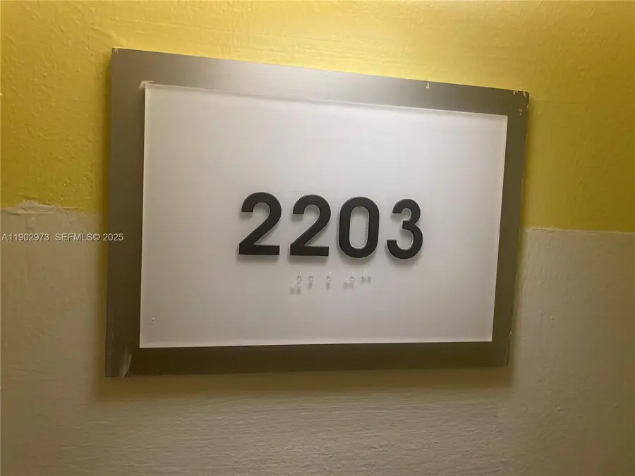 Address Withheld By Seller, Miami, FL 33131 - #3