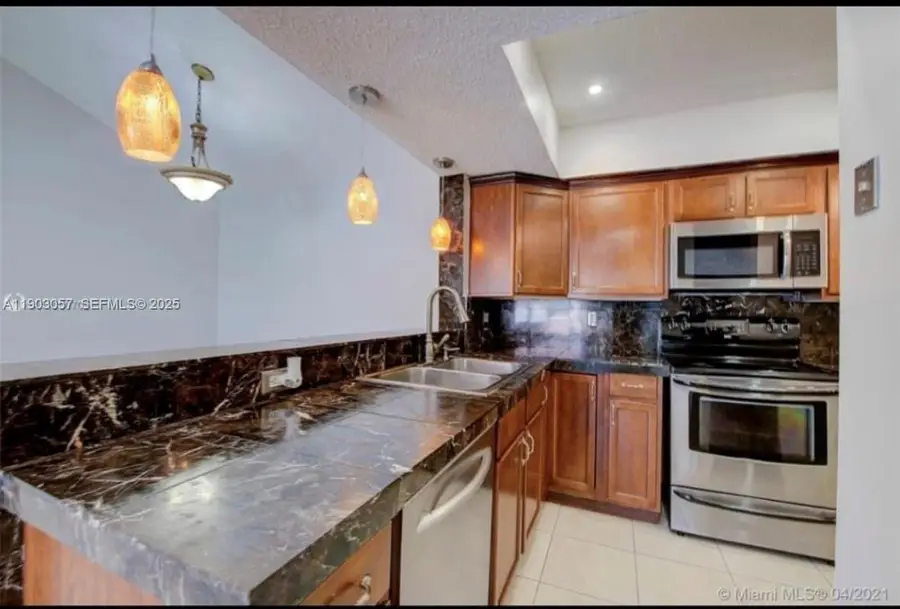 18850 NW 57th Avenue #306, Hialeah, FL 33015 - #3