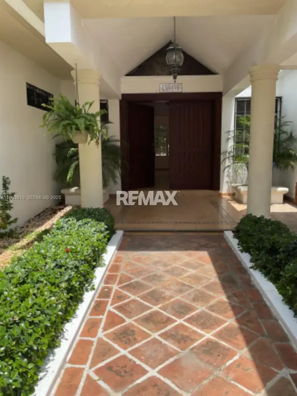Address Withheld By Seller, ,  